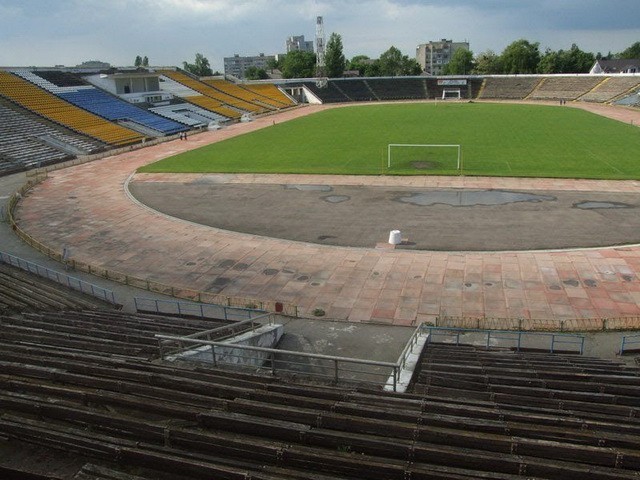 Основний стадіон
